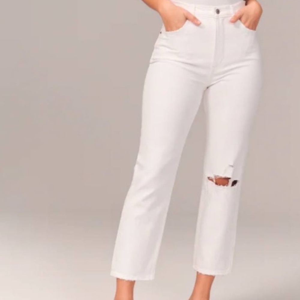 Abercrombie & Fitch The Ankle Straight ultra High Rise white jeans size 29 8R